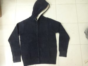 Zip cardigan with inside hood fur front